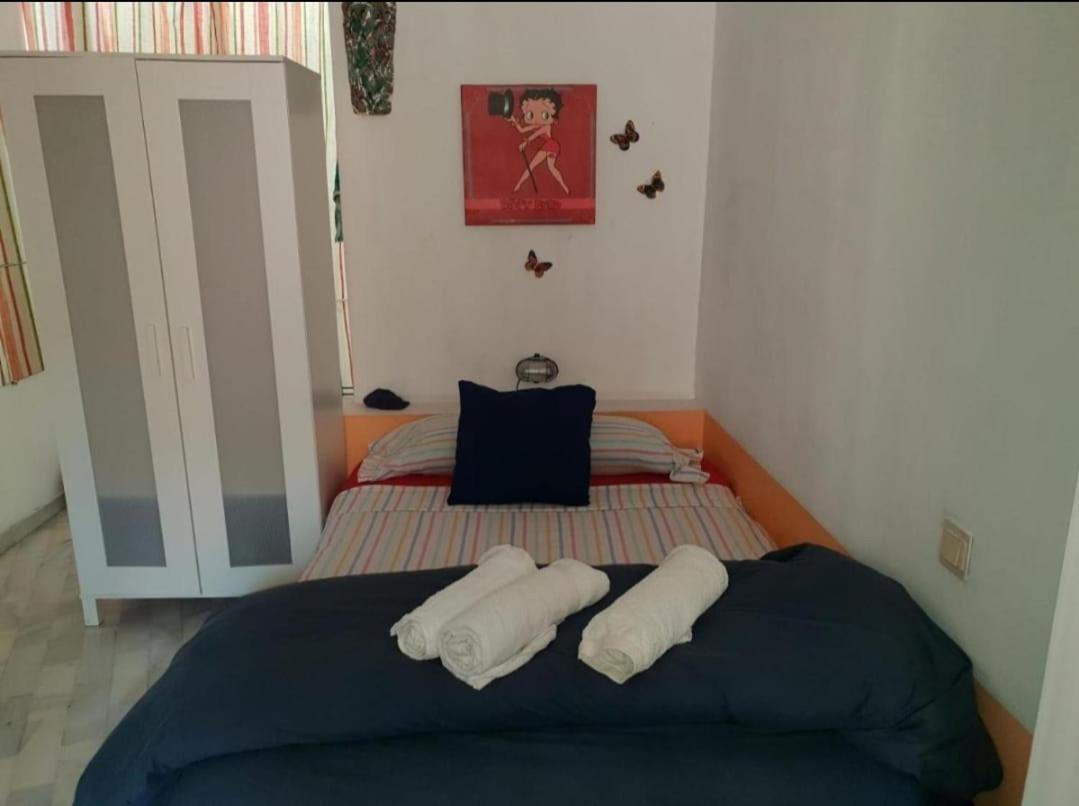 Apartamento Tipo Loth Alameda เซบีญา ภายนอก รูปภาพ